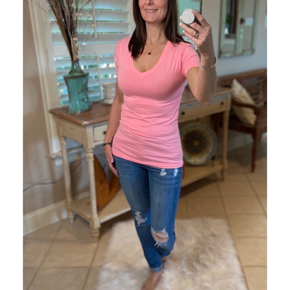 V-Neck Basic Boyfriend Tee Bright Pink 0321